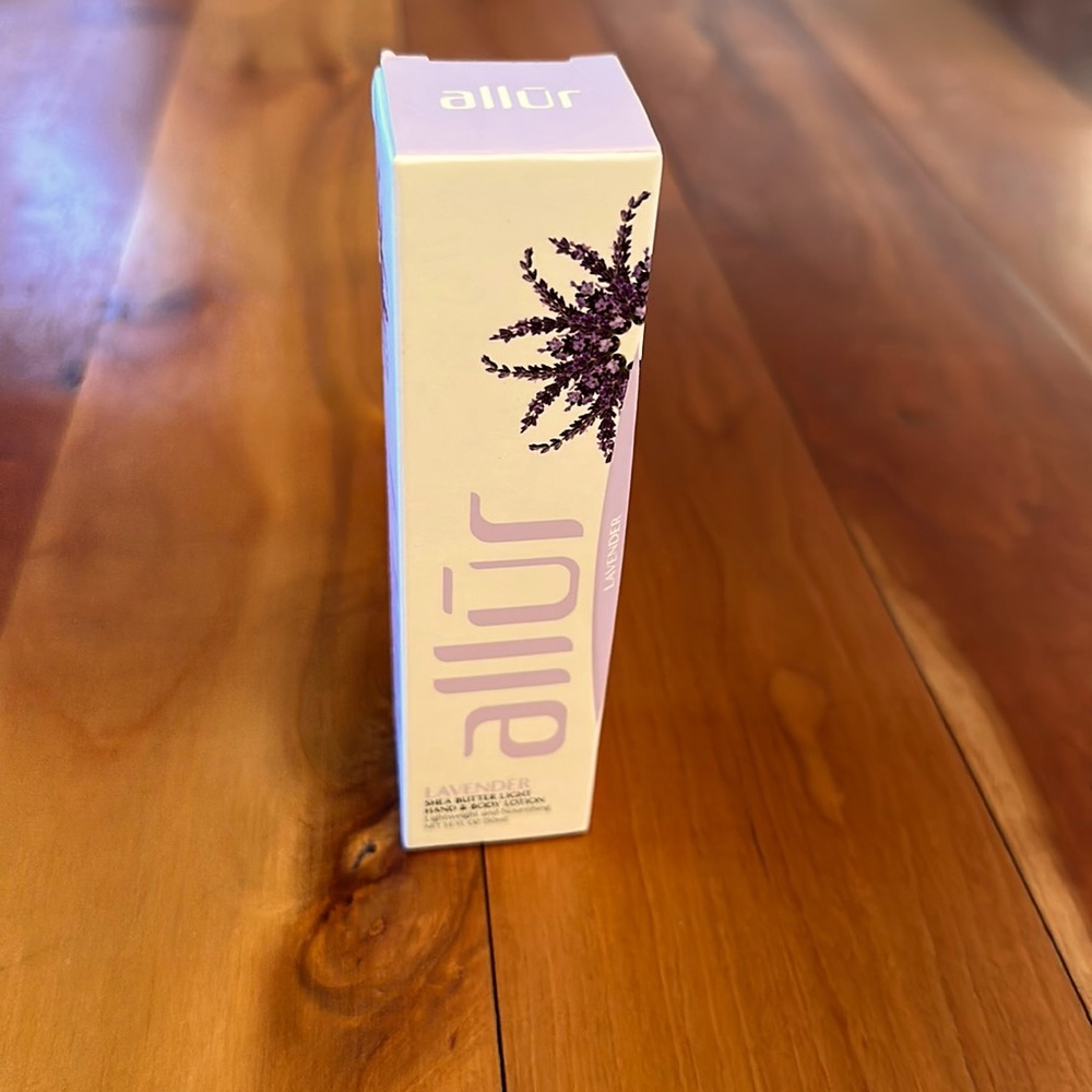 Allur Hand and Body Lotion